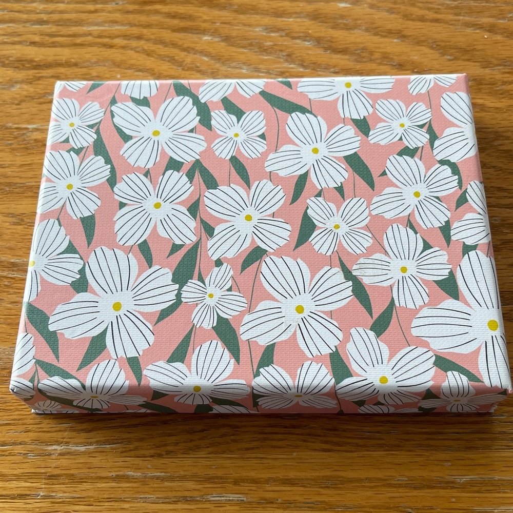 NEW Studio Oh! Floral Note Card Set🌺 - Picture 2 of 5